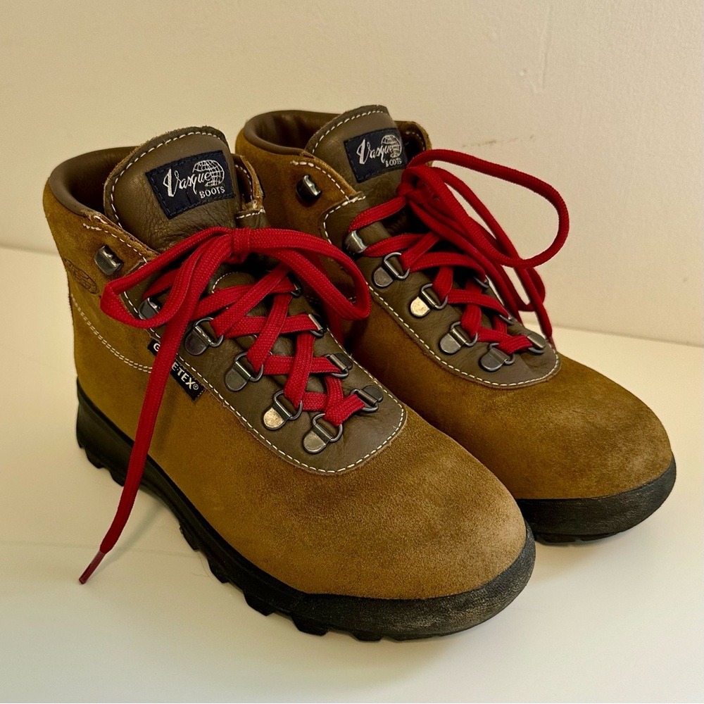 Vasque hiking boots high quality gortex